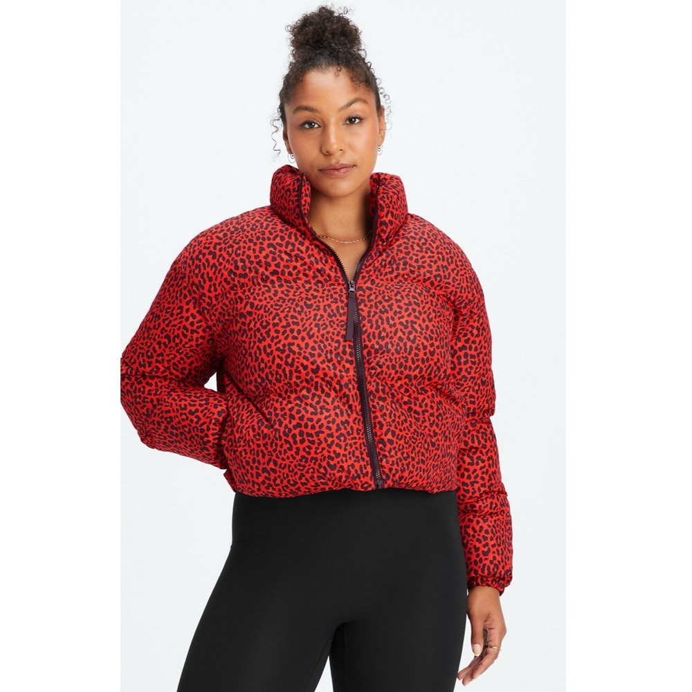 Fabletics Wanderer Cropped Puffer Jacket Electric Red/Black Leopard XS Cozy